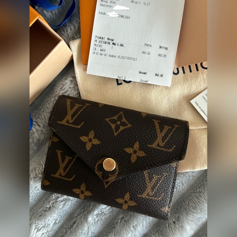 Louis Vuitton Monogram Victorine Wallet